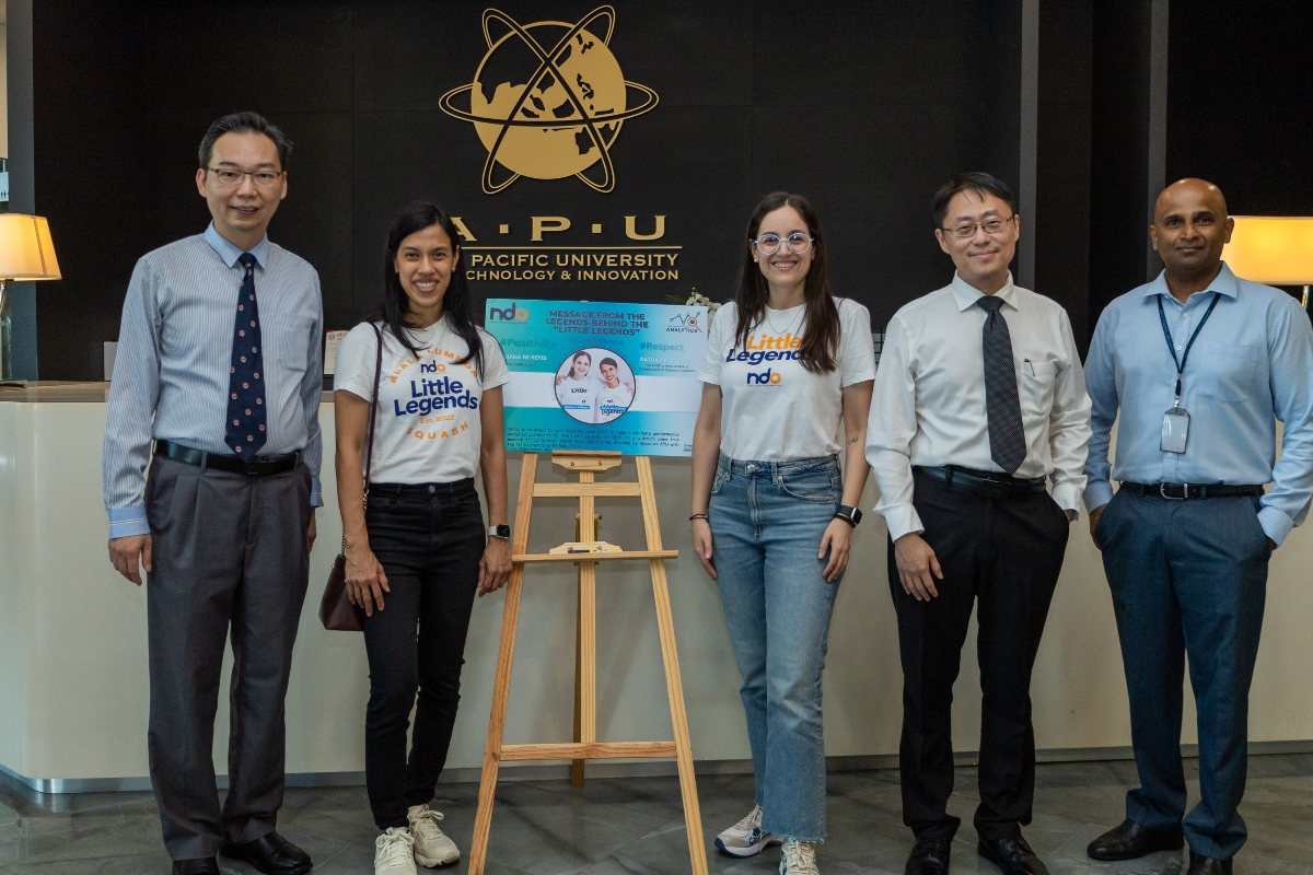 Left to Right: Dr Teh Choon Jin, APU’s registrar and senior director of Administration; Nicol David; Mariana de Reyes, co-founder & CEO of NDO; Prof. Dr. Ho Chin Kuan, APU’s VC; and Prof. Dr. Murali Raman, APU’s deputy VC. 
